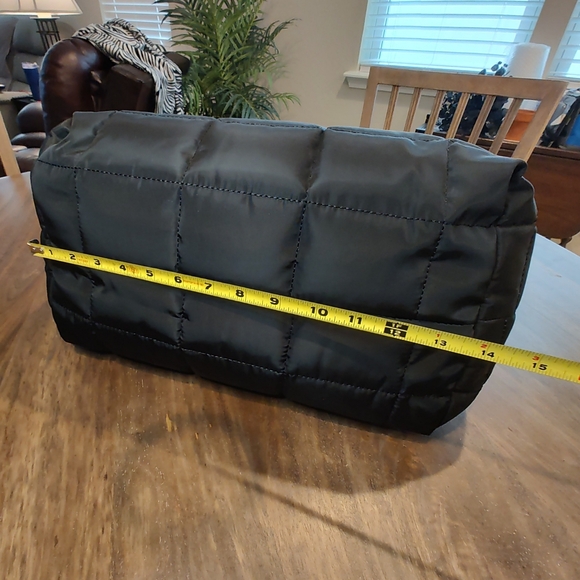 Steve Madden Puffy Quilted Black  ‘Blayzia’ Tote with wristlet! NWT Weekender! - Picture 13 of 16